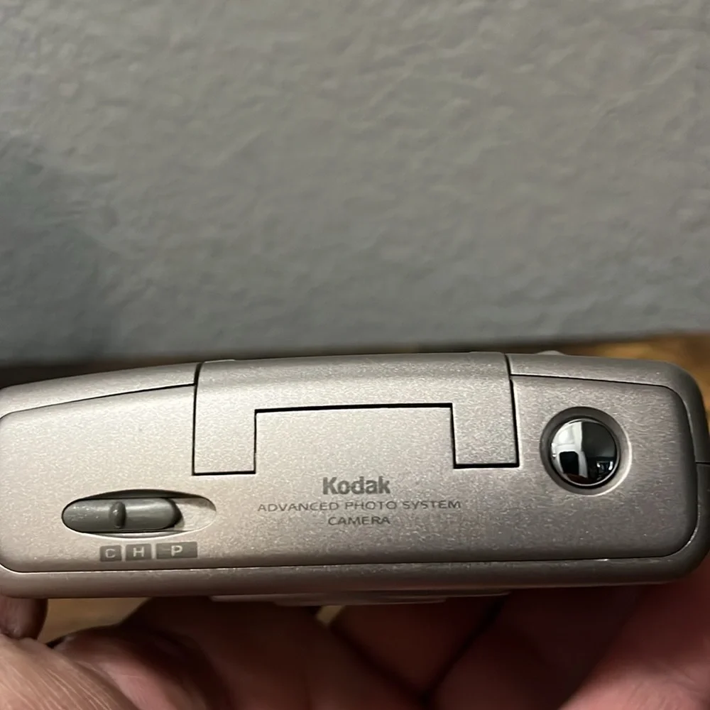 Kodak Advantix C400 Silver Film Camera with Black Case and Tripod
